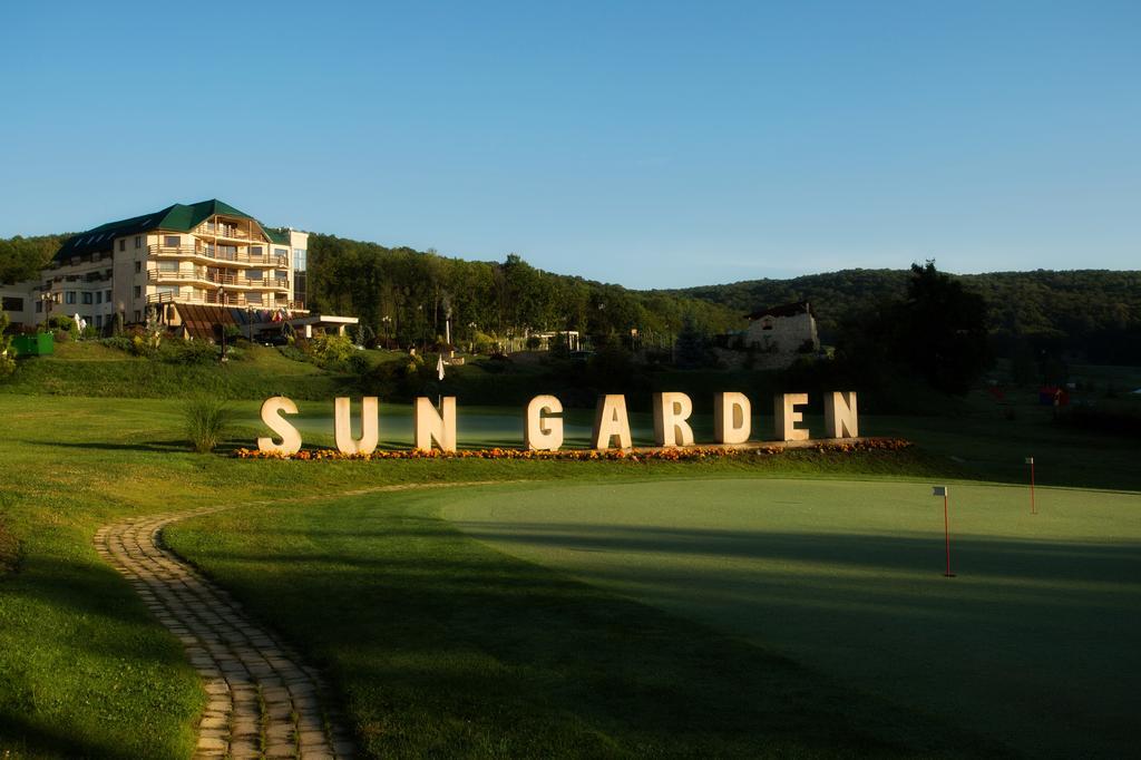 Sungarden Golf&Spa Resort Cluj-Napoca Exterior foto